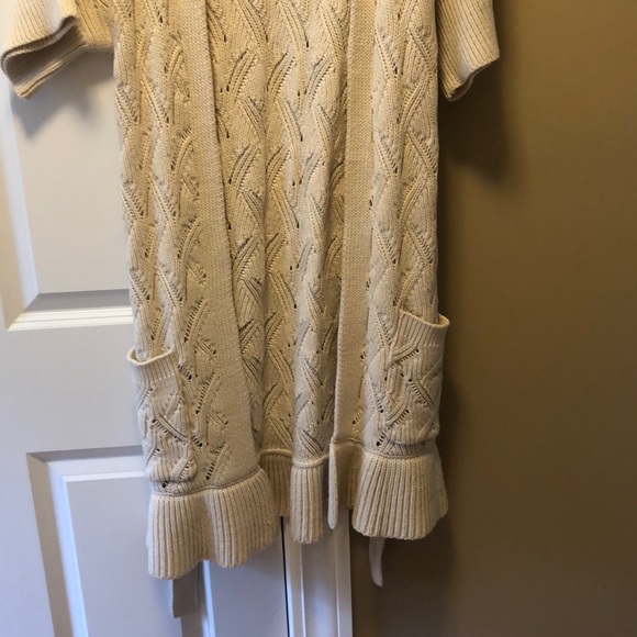 NWOT Beautiful Long Sweater - Picture 3 of 8